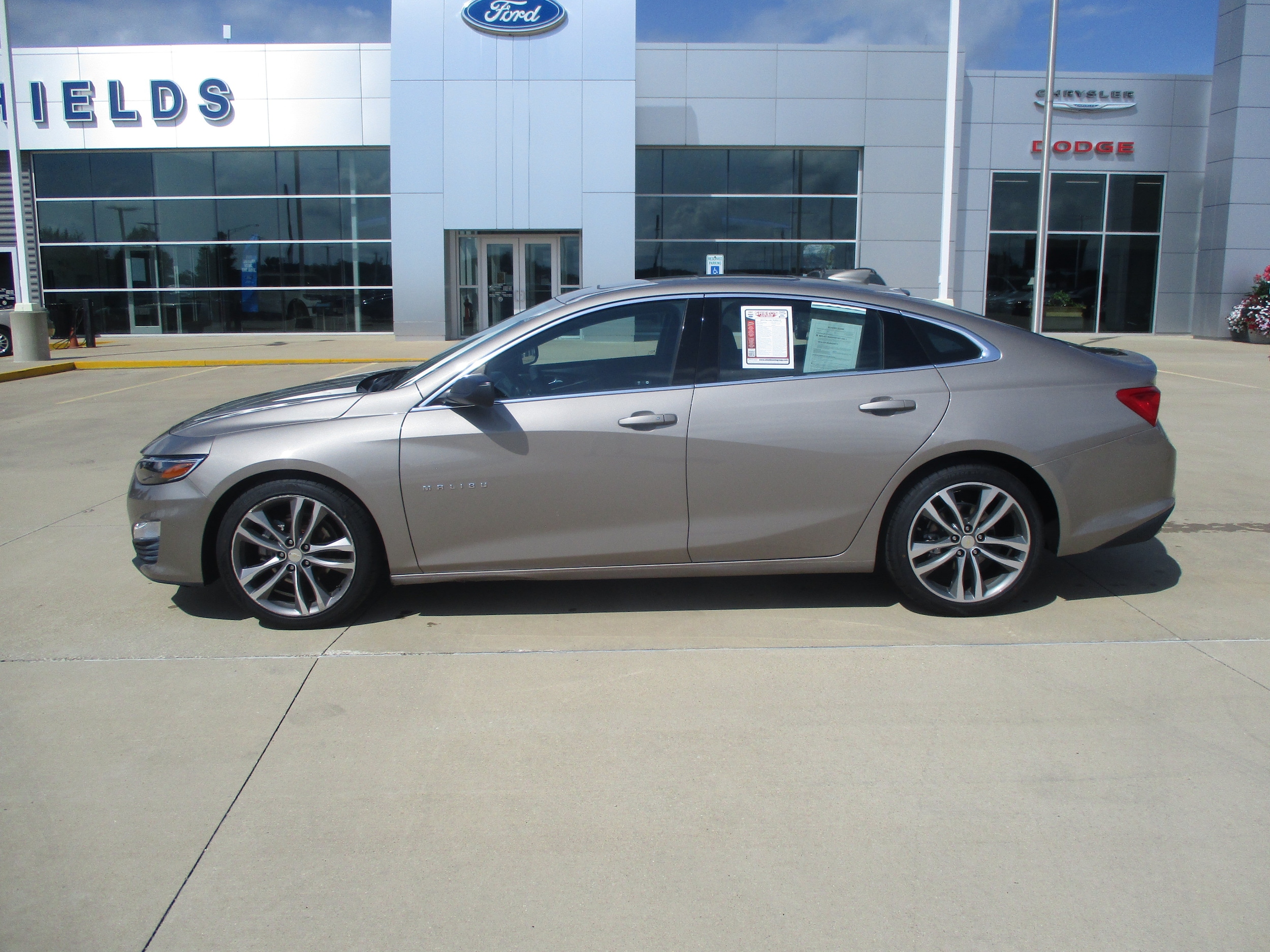 Used 2023 Chevrolet Malibu 1LT with VIN 1G1ZD5ST2PF204900 for sale in Rantoul, IL