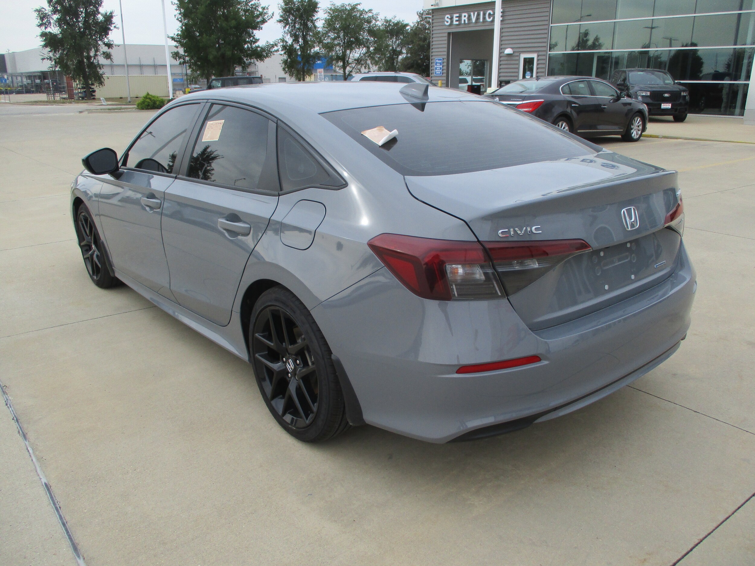 2025 Honda Civic Hybrid Sport photo 2