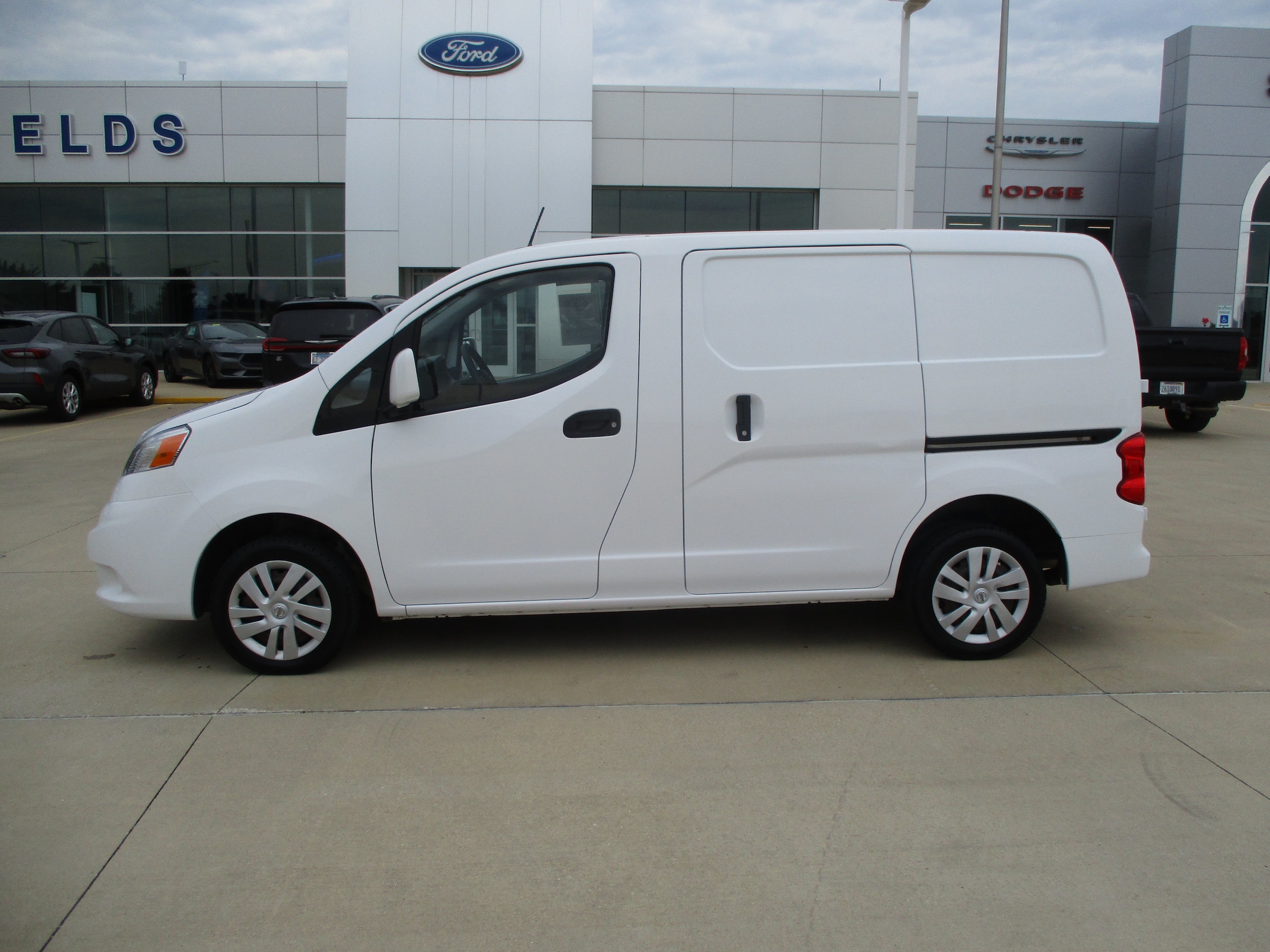 Used 2020 Nissan NV200 SV with VIN 3N6CM0KN2LK701000 for sale in Paxton, IL