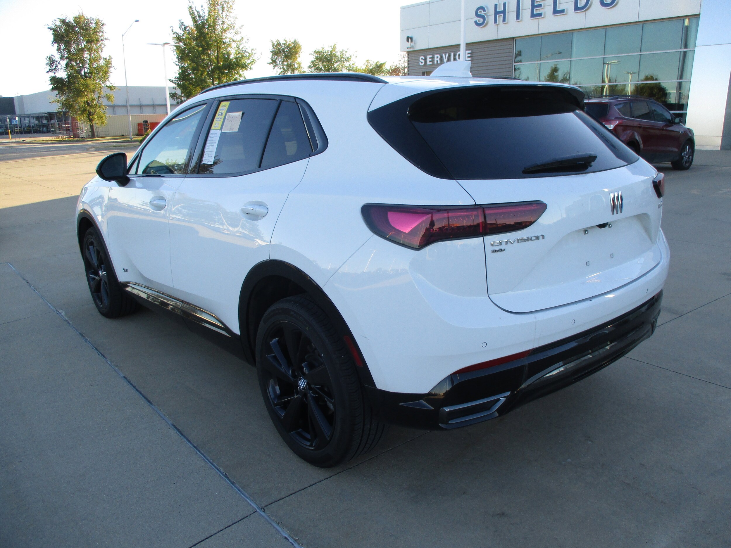 2025 Buick Envision Sport Touring photo 3