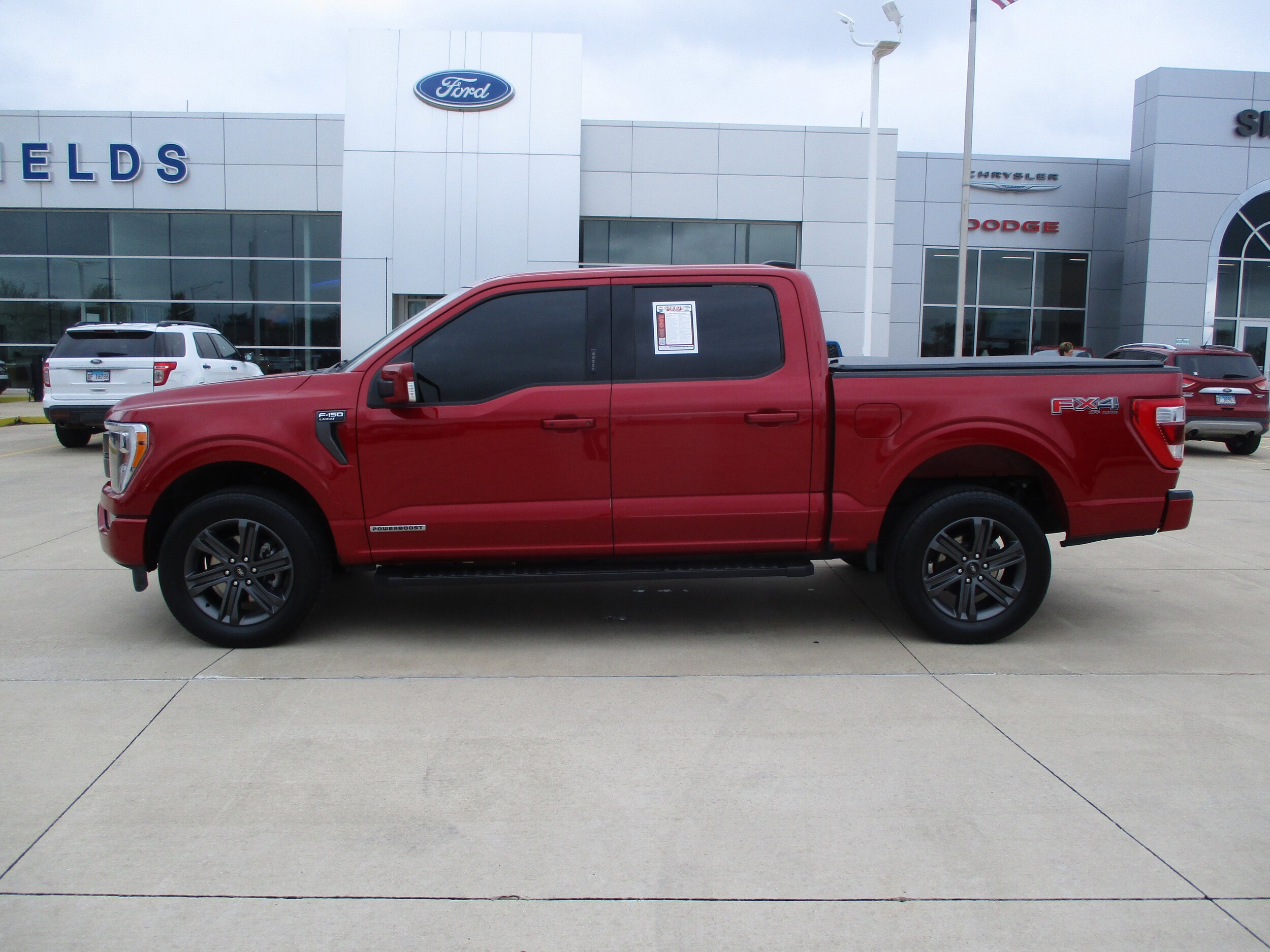 2023 Ford F-150 XLT photo 2