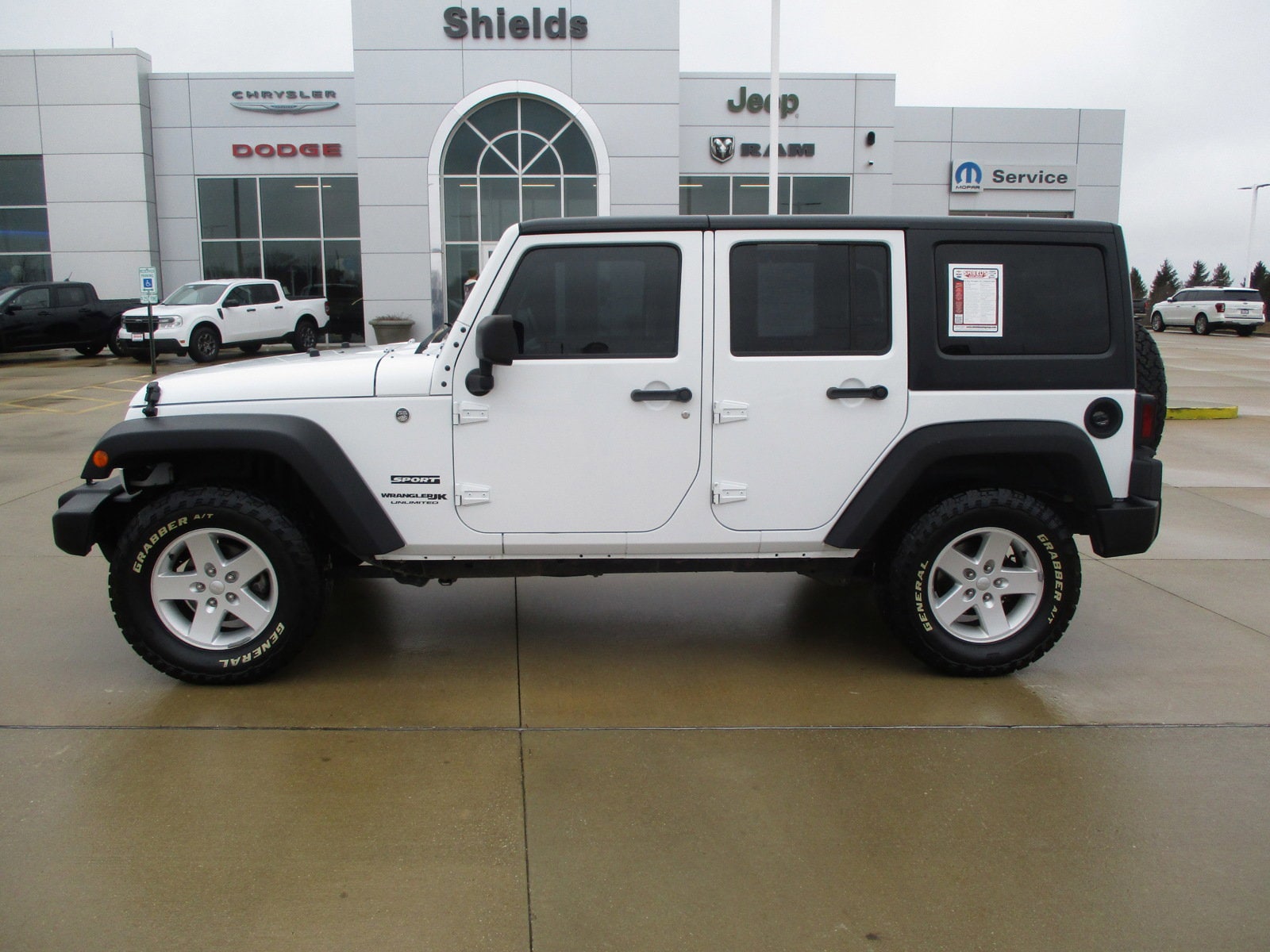 Used 2018 Jeep Wrangler JK Unlimited Sport S with VIN 1C4BJWDG7JL834119 for sale in Rantoul, IL