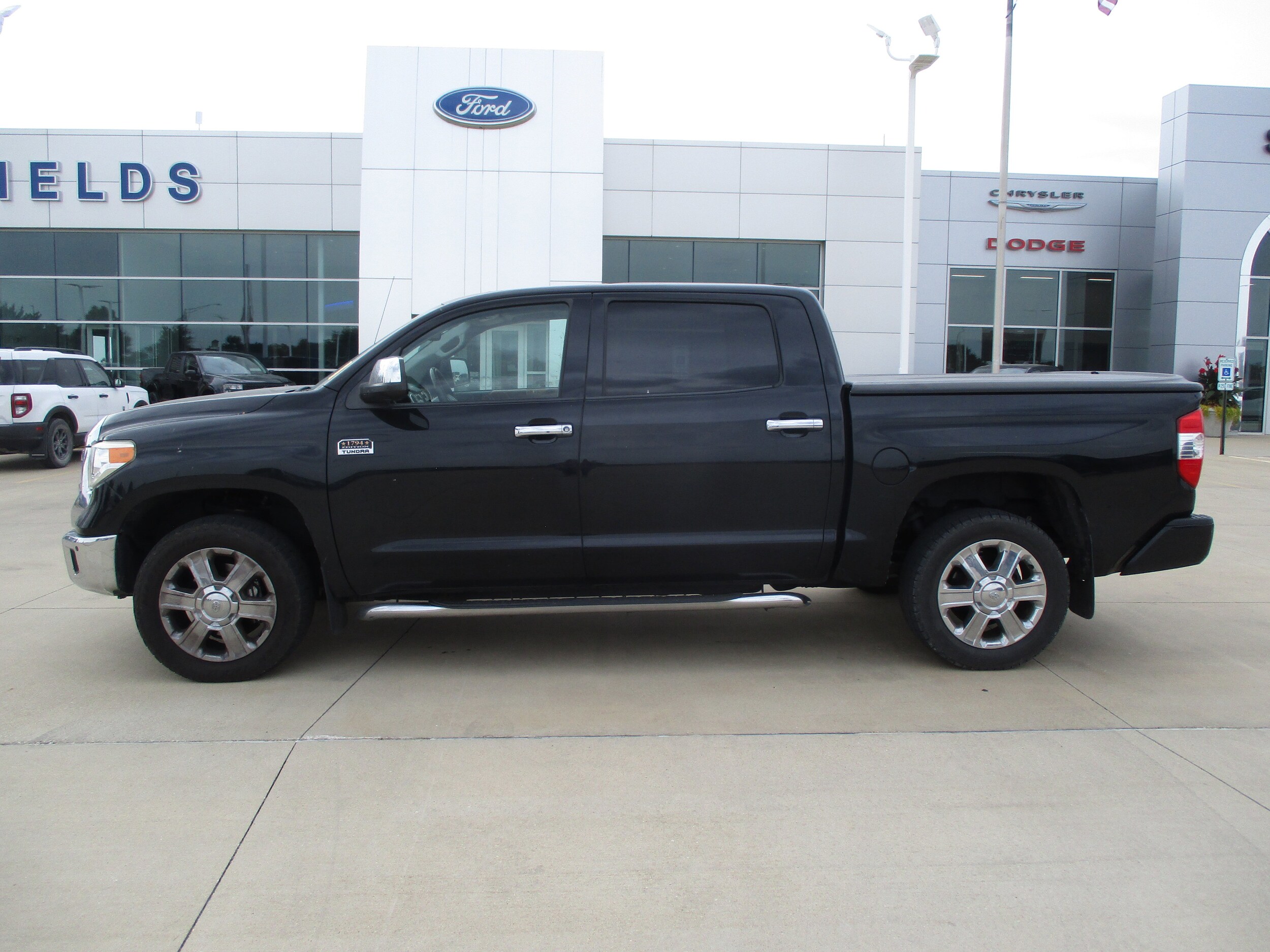 2017 Toyota Tundra 1794 Edition photo 2