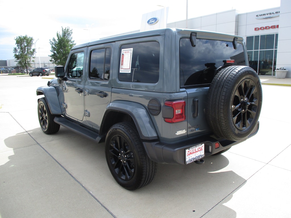 Used 2025 Jeep Wrangler 4xe Sahara SUV