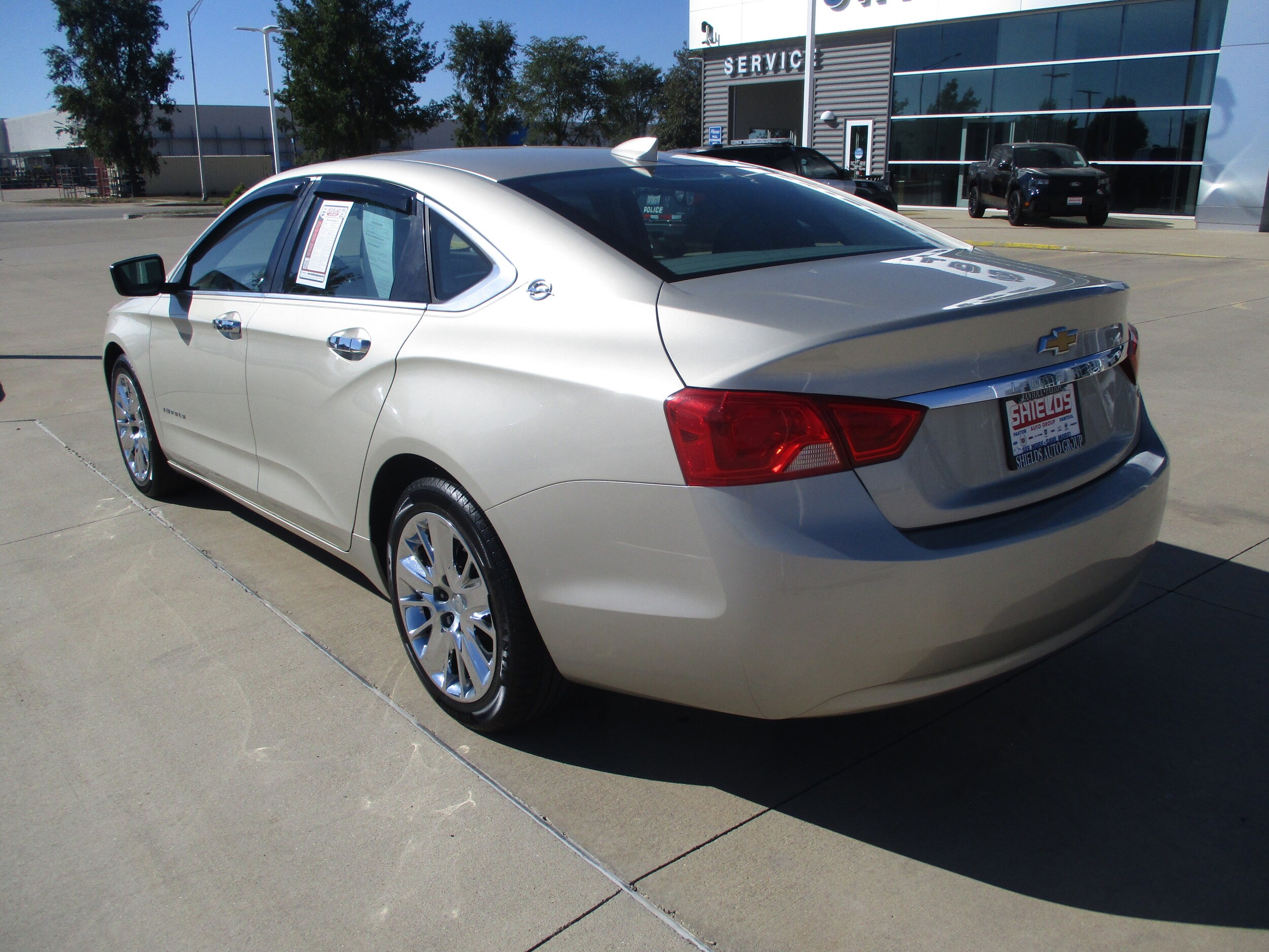 2015 Chevrolet Impala LS photo 3