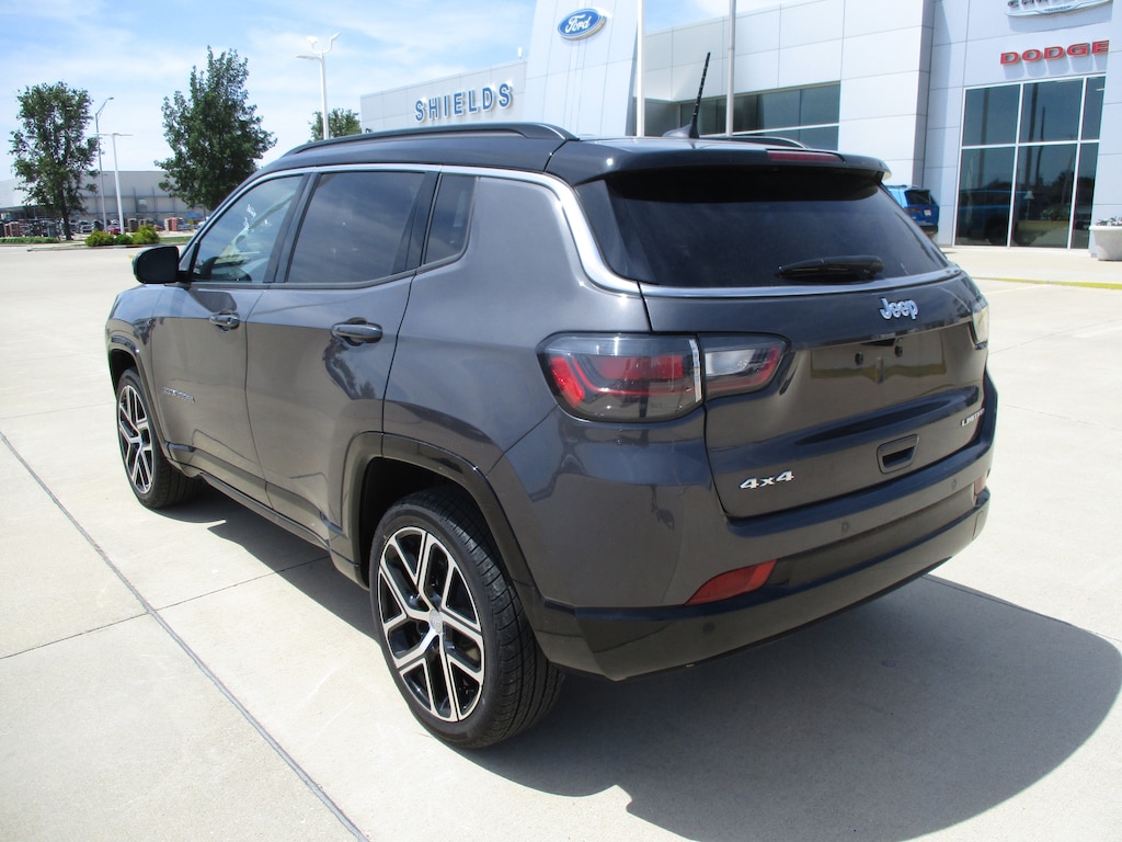 Used 2024 Jeep Compass Limited SUV