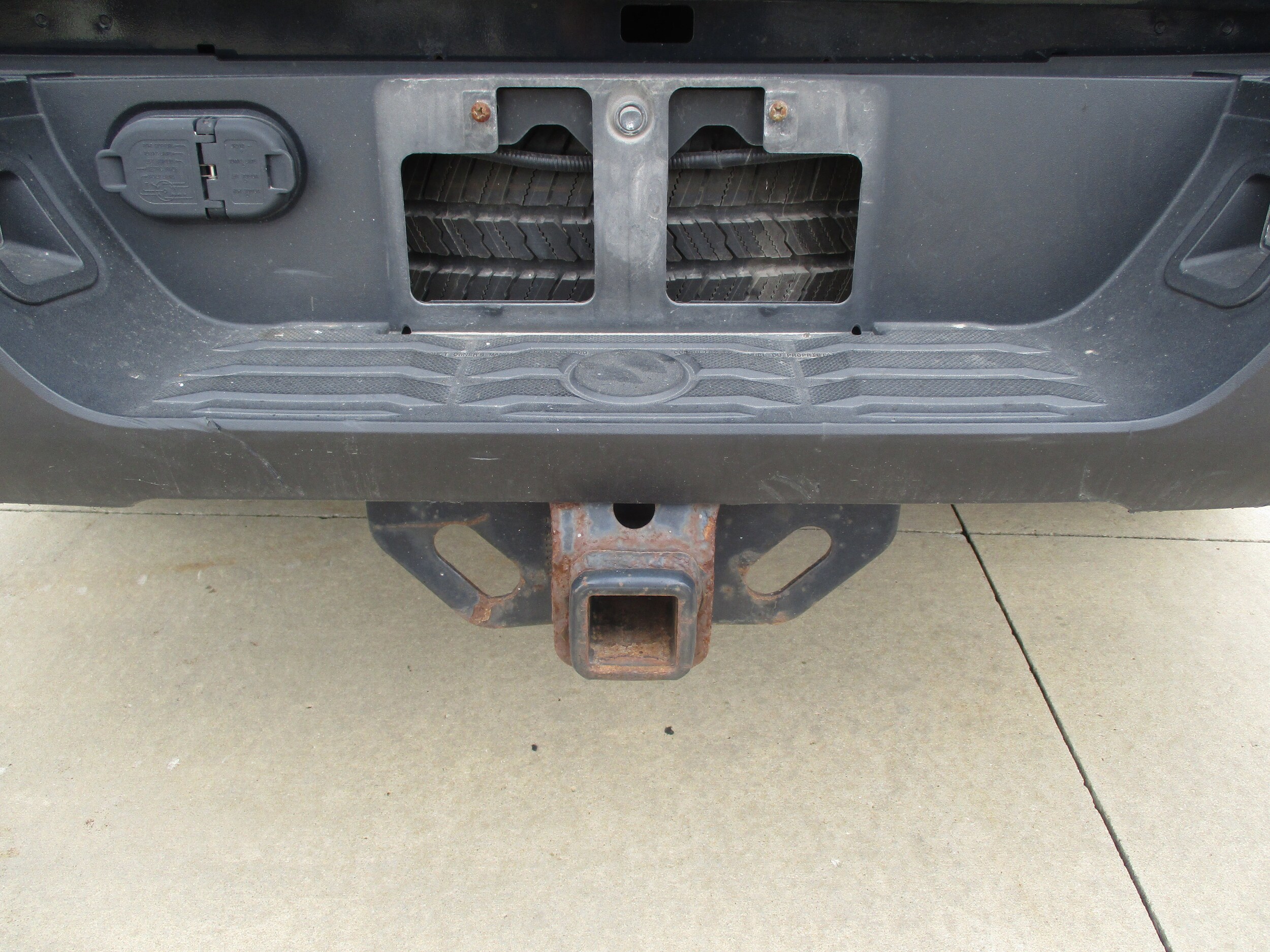 2017 Toyota Tundra 1794 Edition photo 4