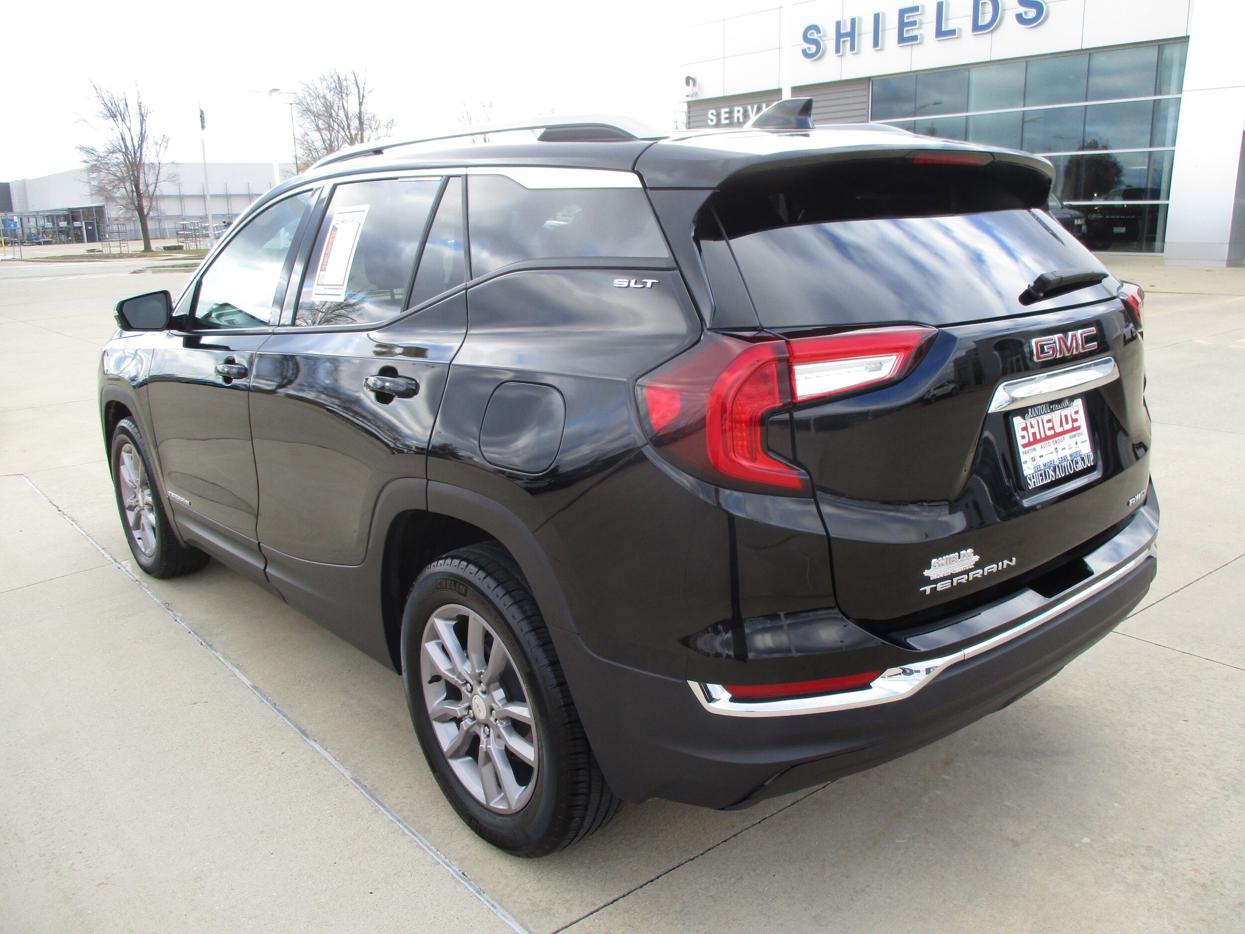 2024 Gmc Terrain SLT photo 3