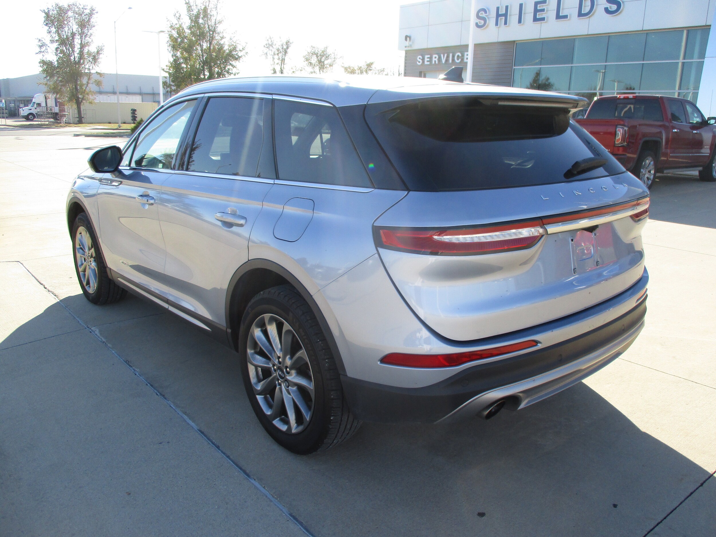 2022 Lincoln Corsair Standard photo 3