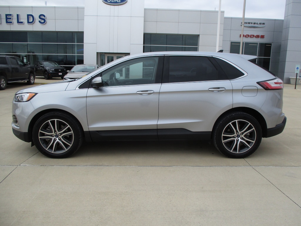 Used 2022 Ford Edge Titanium SUV
