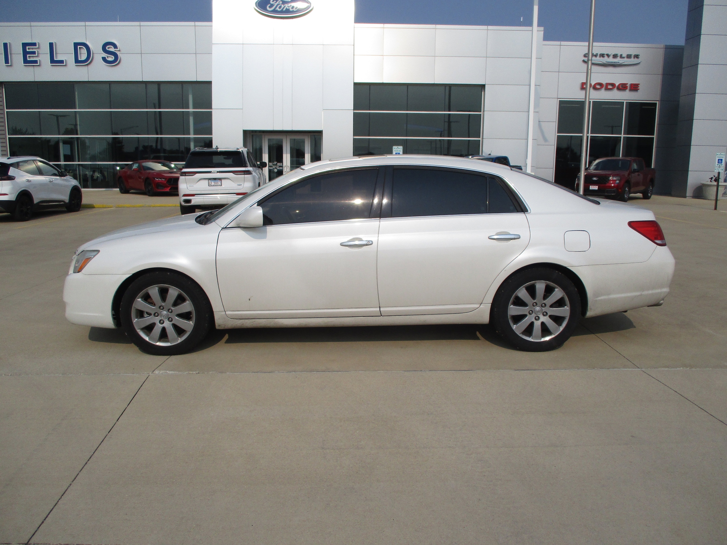 Used 2007 Toyota Avalon XLS with VIN 4T1BK36B07U227846 for sale in Rantoul, IL
