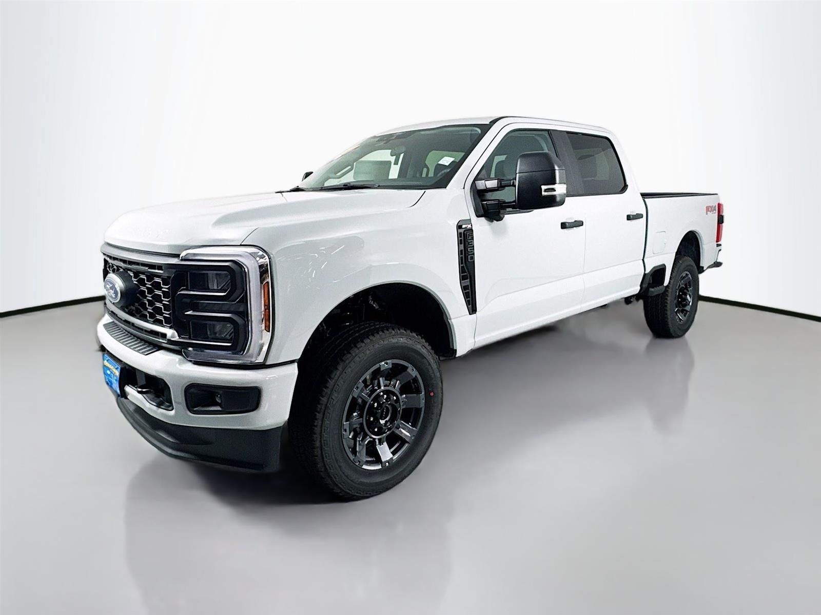 2025 Ford F-350 XL photo 3