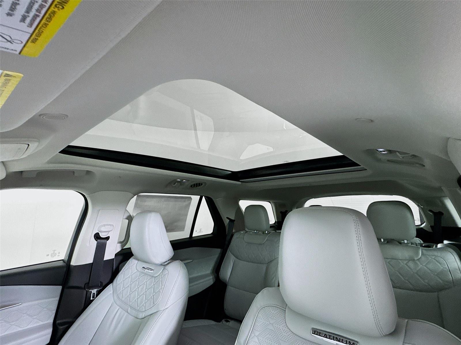 2026 Ford Explorer Platinum - Photo 14