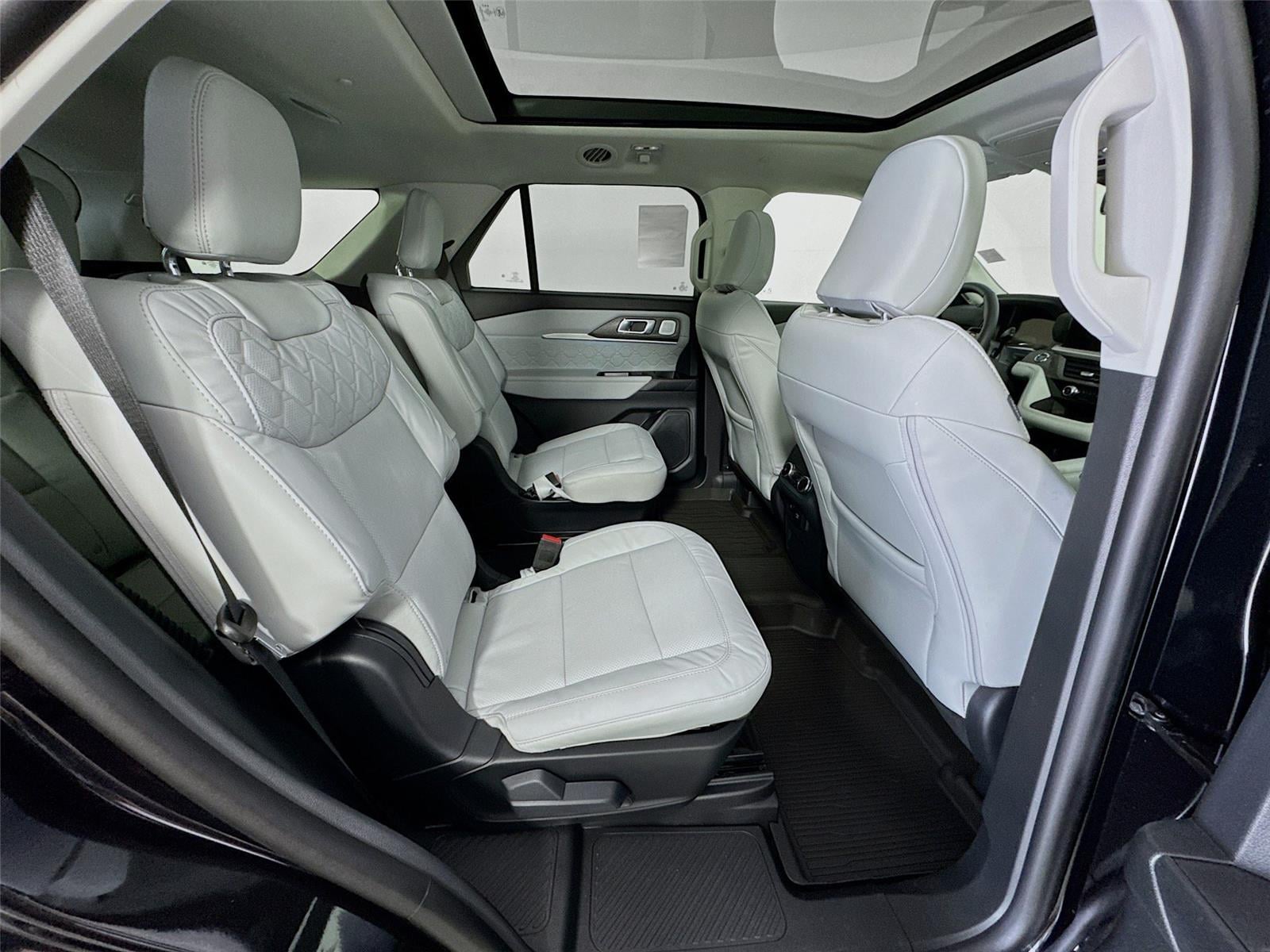 2026 Ford Explorer Platinum - Photo 31