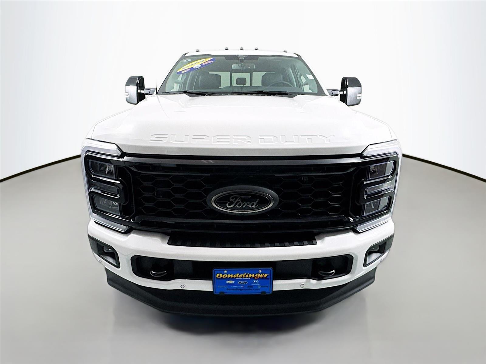2026 Ford F-350 Lariat photo 2