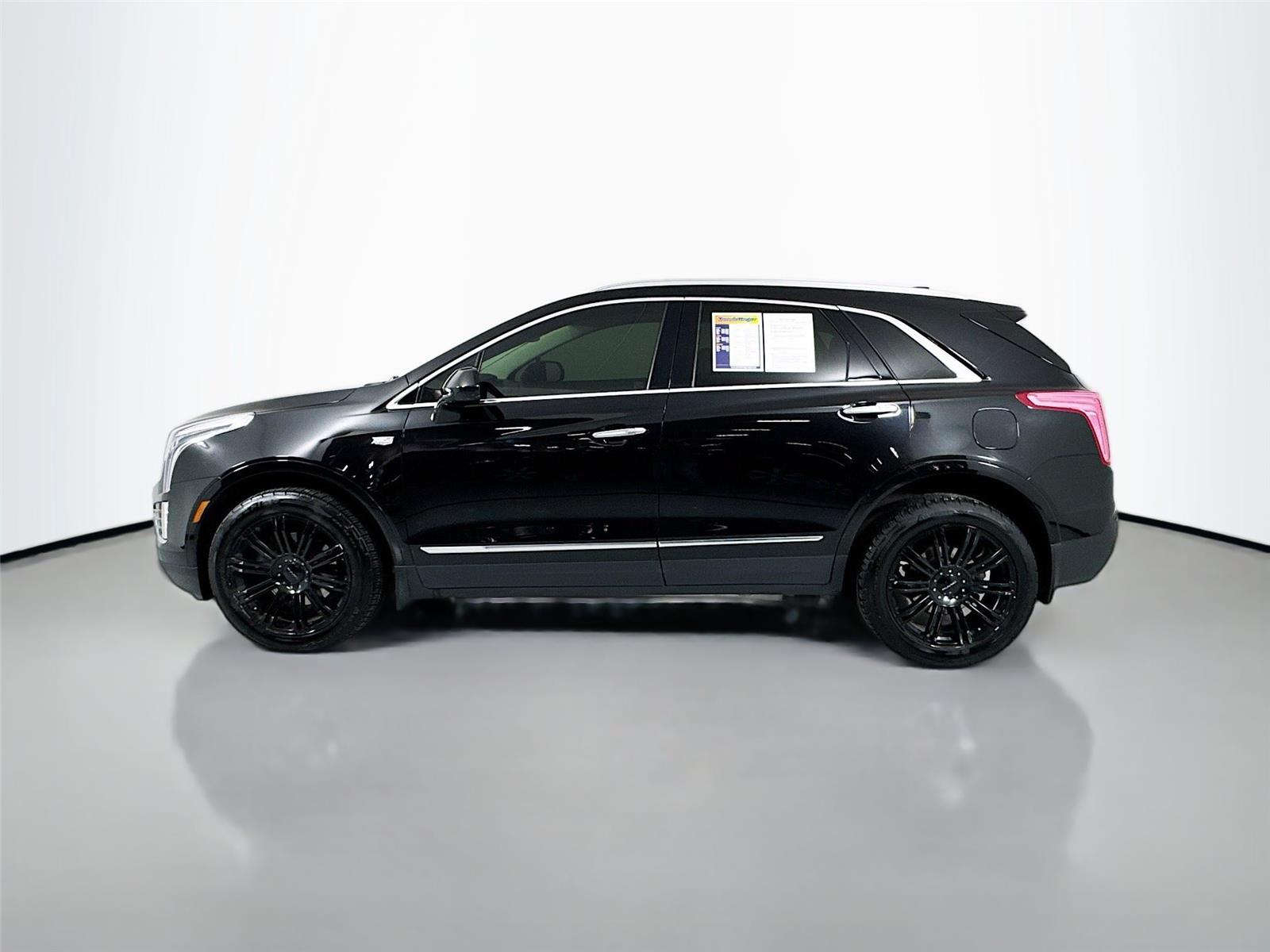 2017 Cadillac XT5 Premium Luxury photo 2