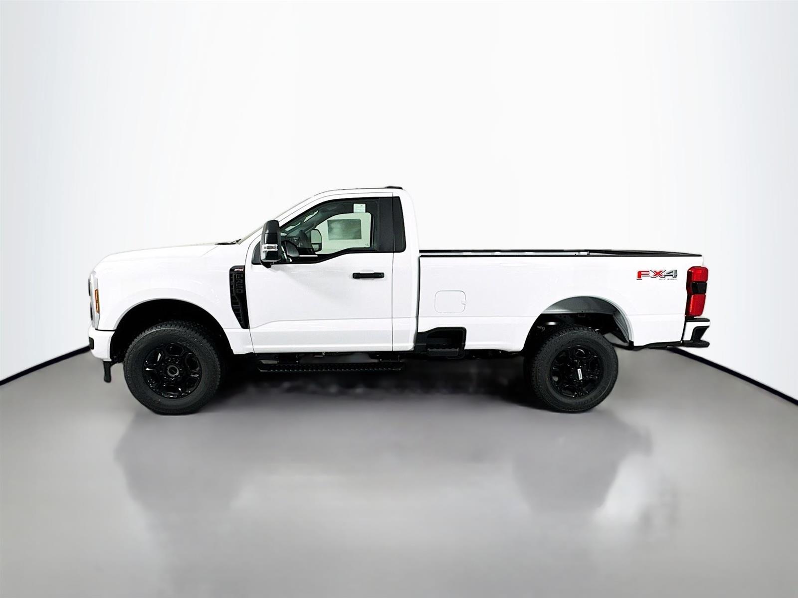 2025 Ford F-350 XL photo 4
