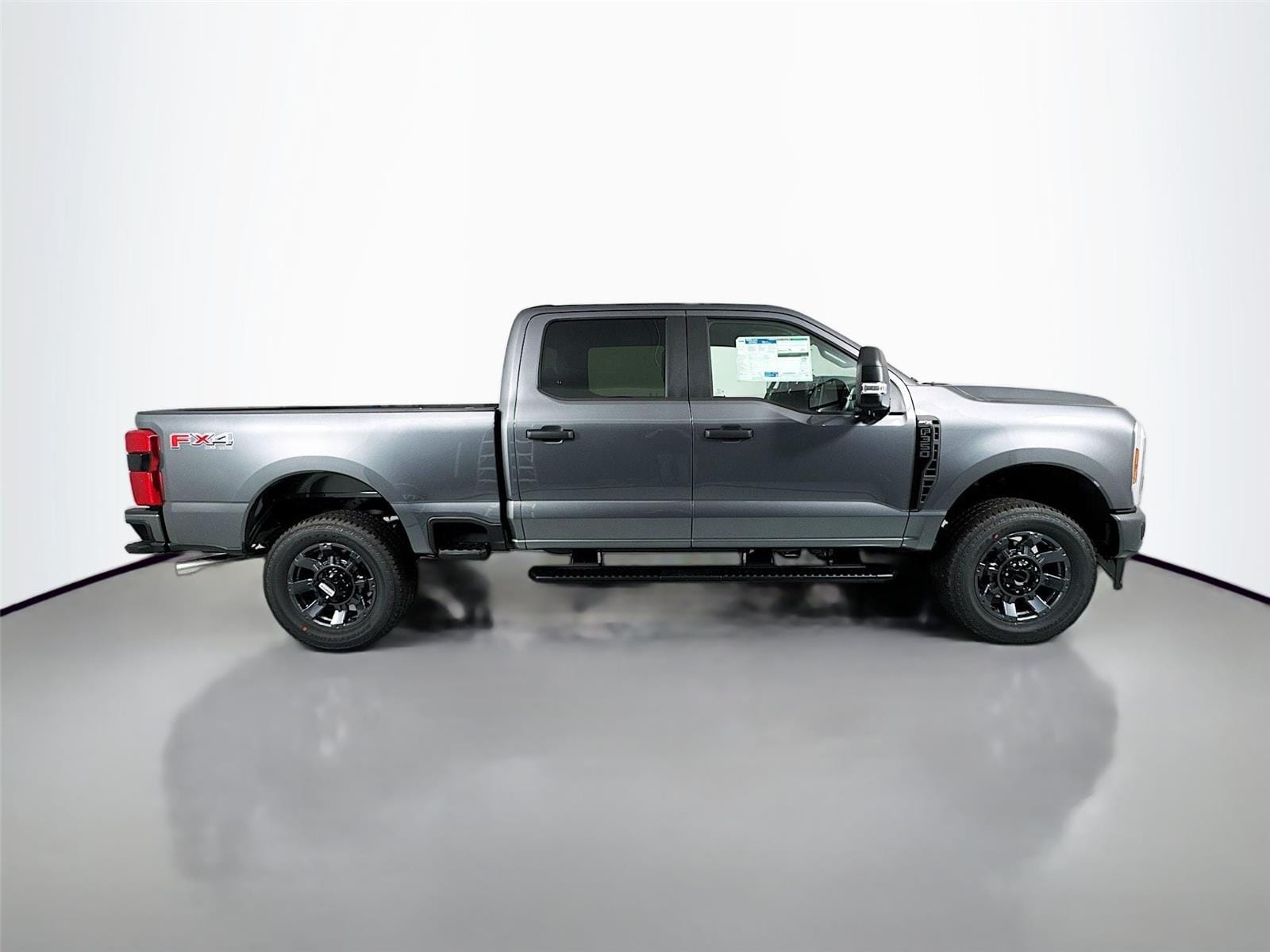 2026 Ford F-350 Super Duty XL - Photo 8