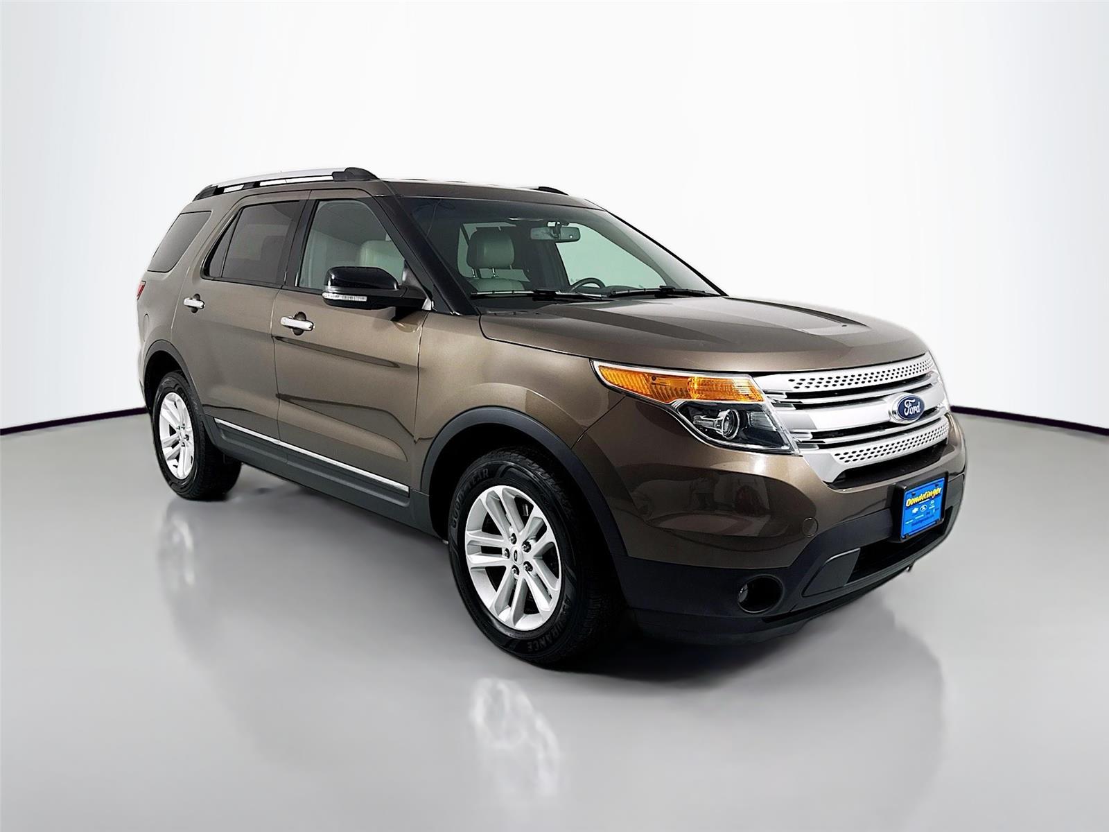 2015 Ford Explorer XLT's photo