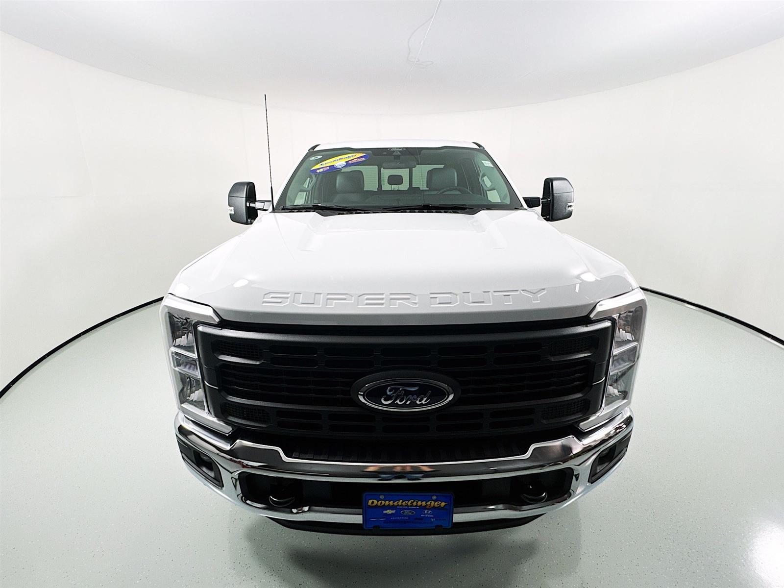 2025 Ford F-250 XL photo 2