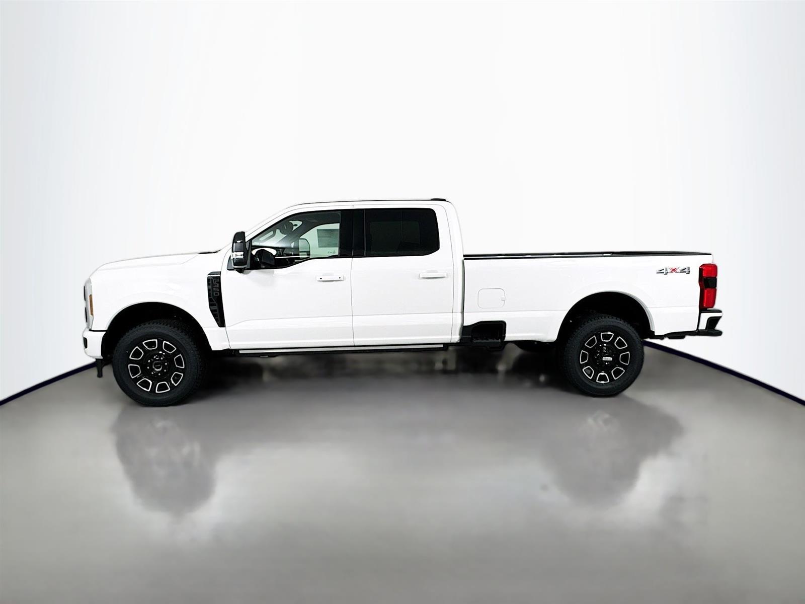 2025 Ford F-350 Platinum photo 4