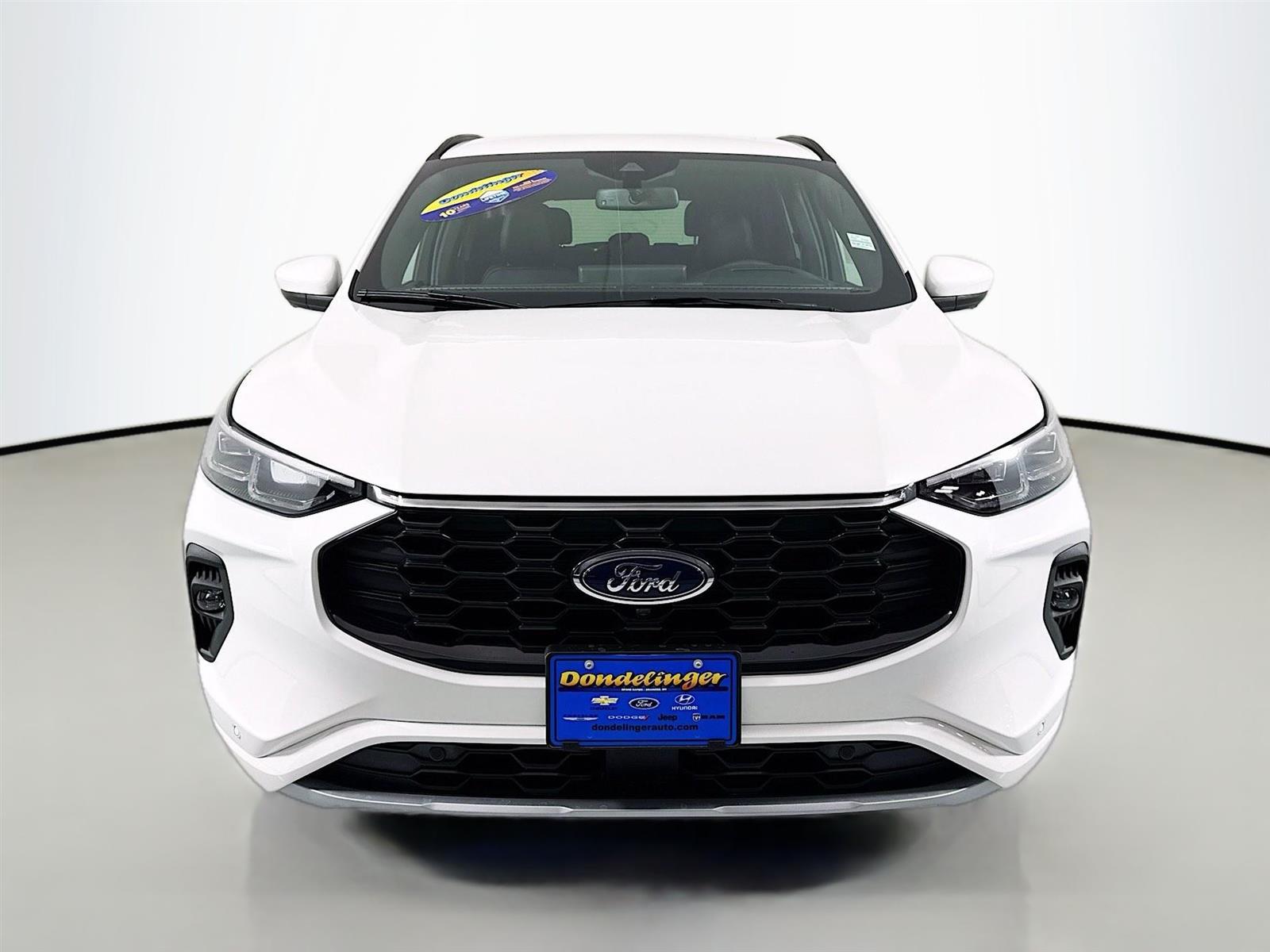 2025 Ford Escape Hybrid ST-Line Elite photo 2