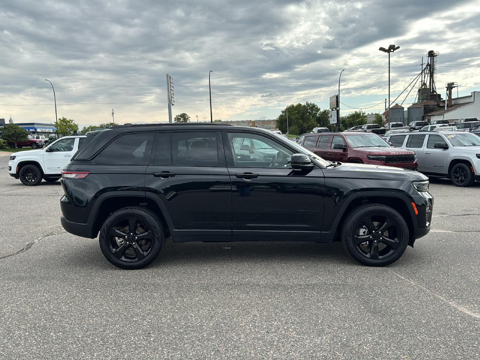 Used 2023 Jeep Grand Cherokee Limited with VIN 1C4RJHBG6PC536702 for sale in Grand Rapids, MN