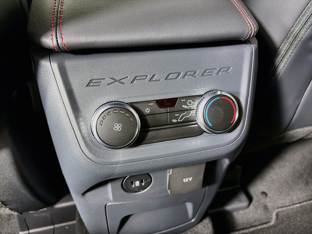 2027 Ford Explorer ST-LINE - Photo 26