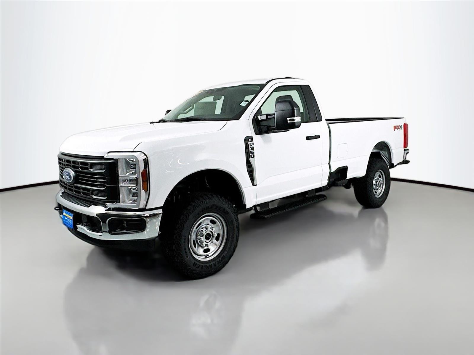 2025 Ford F-350 XL photo 3