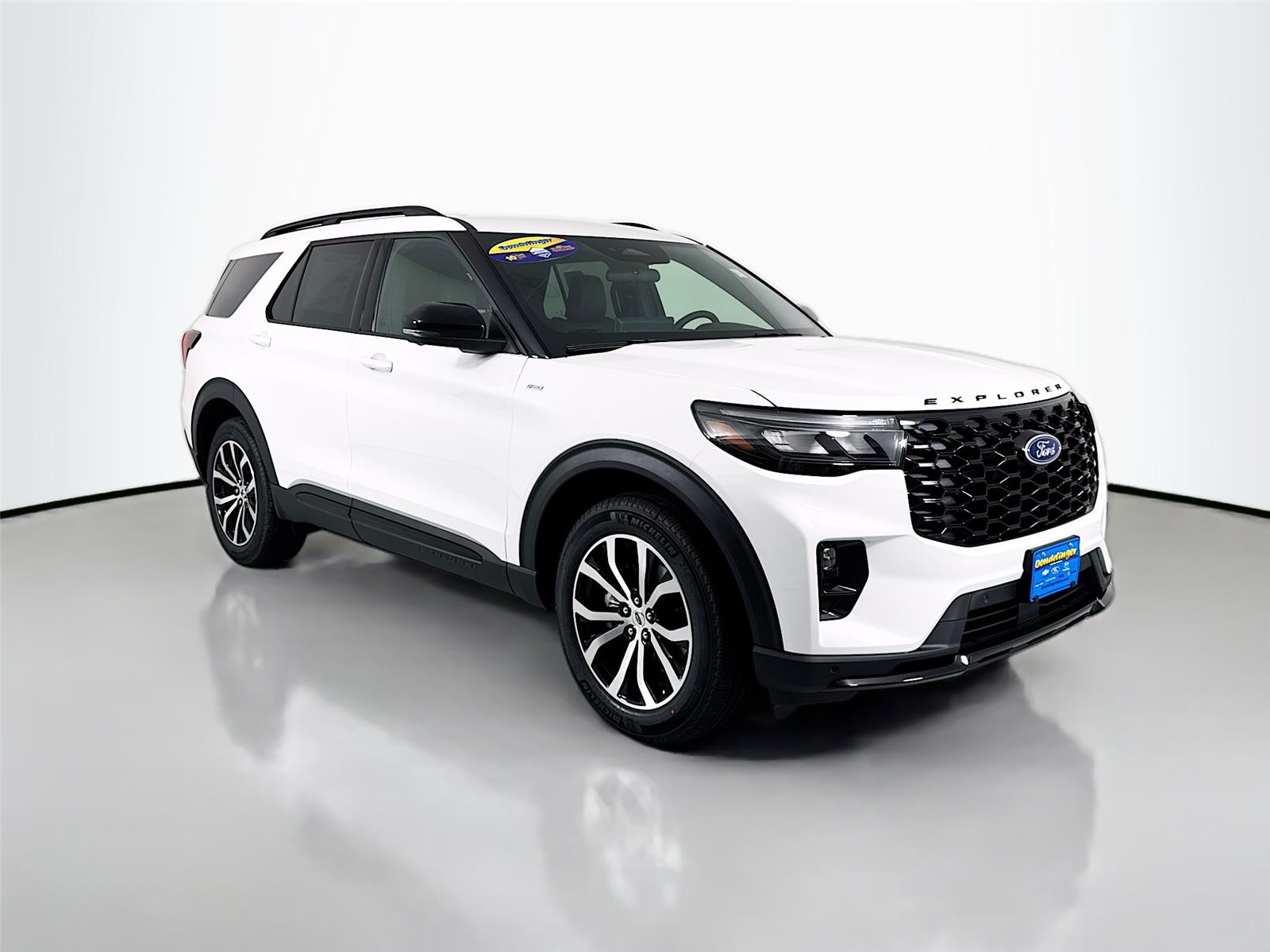 2026 Ford Explorer ST-LINE's photo