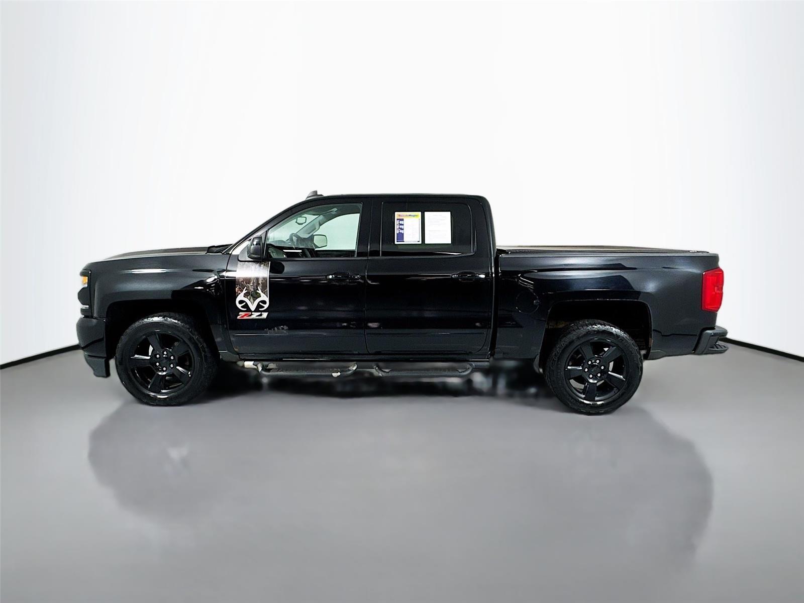 2017 Chevrolet Silverado 1500 LTZ photo 4