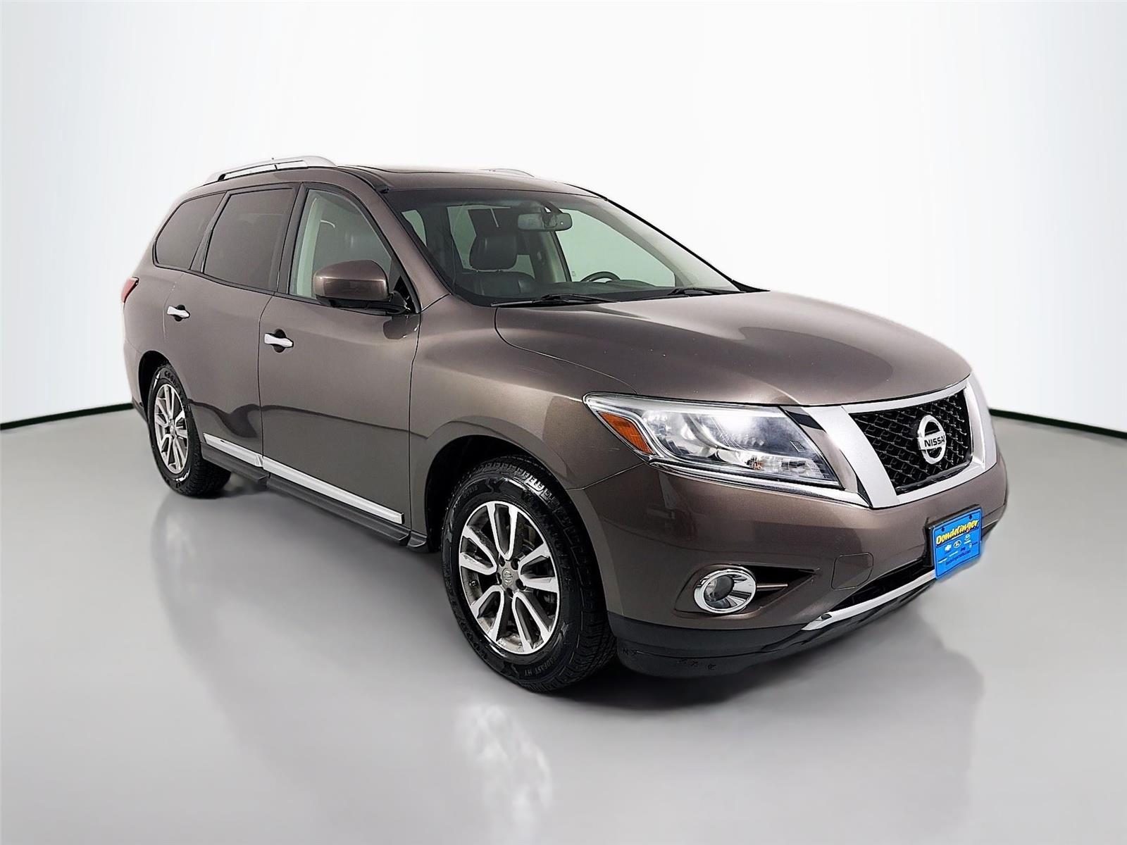 2016 Nissan Pathfinder SL 4WD's photo
