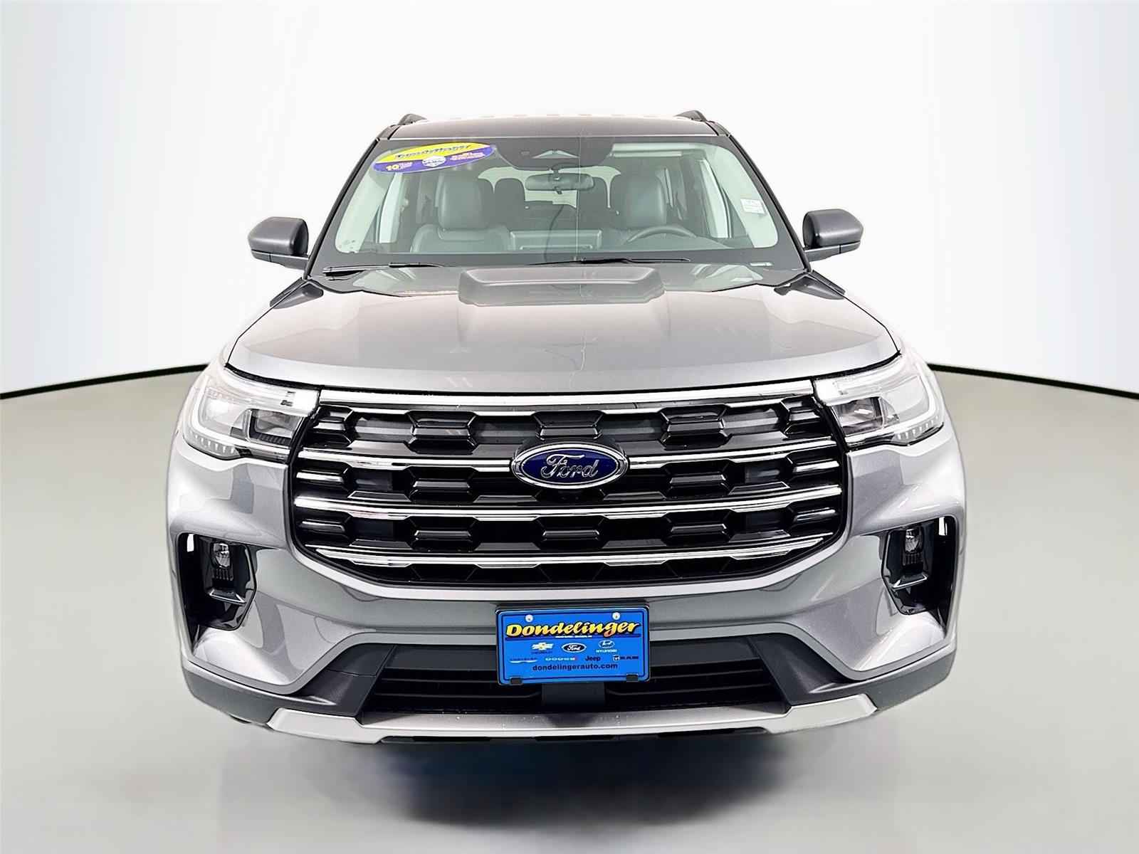 2026 Ford Explorer photo 2