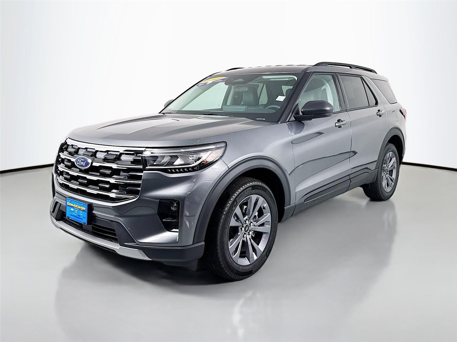 2026 Ford Explorer photo 3