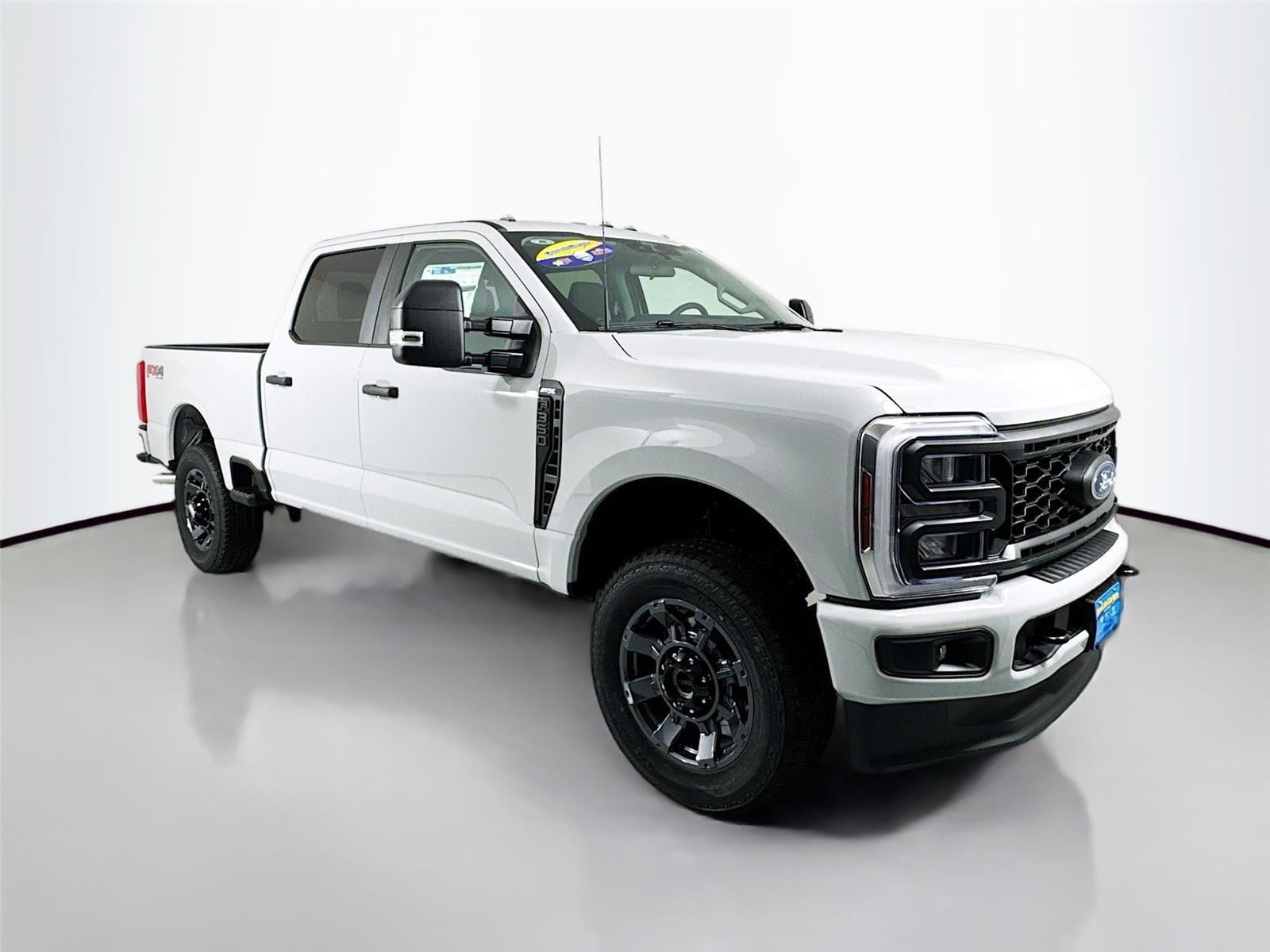 2026 Ford F-350 Super Duty XL's photo