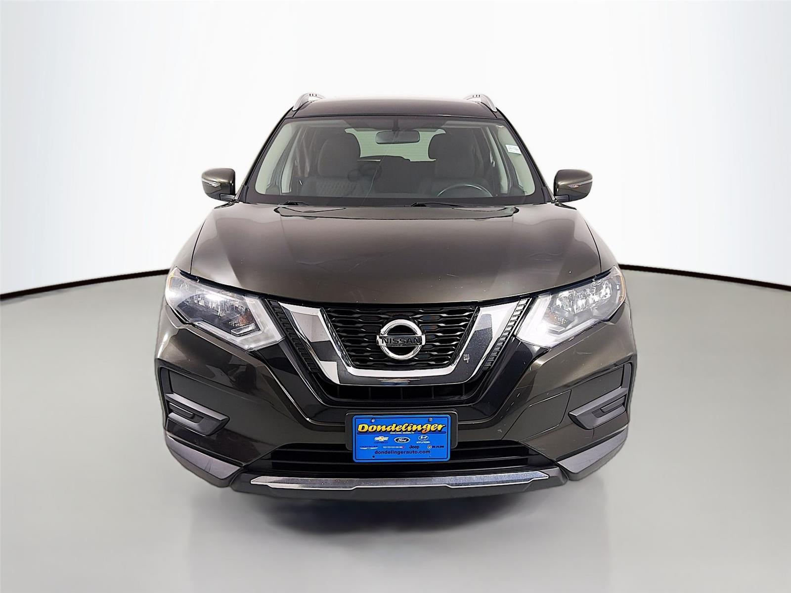 Used 2017 Nissan Rogue SV with VIN KNMAT2MV0HP544000 for sale in Cohasset, Minnesota