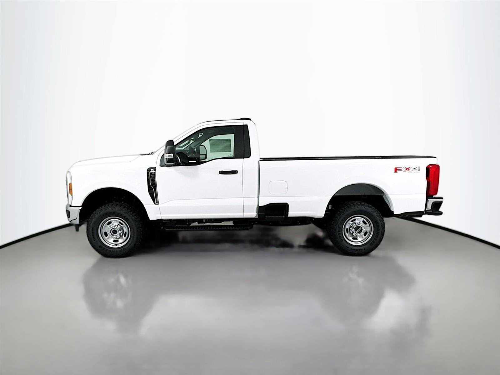 2025 Ford F-350 XL photo 4