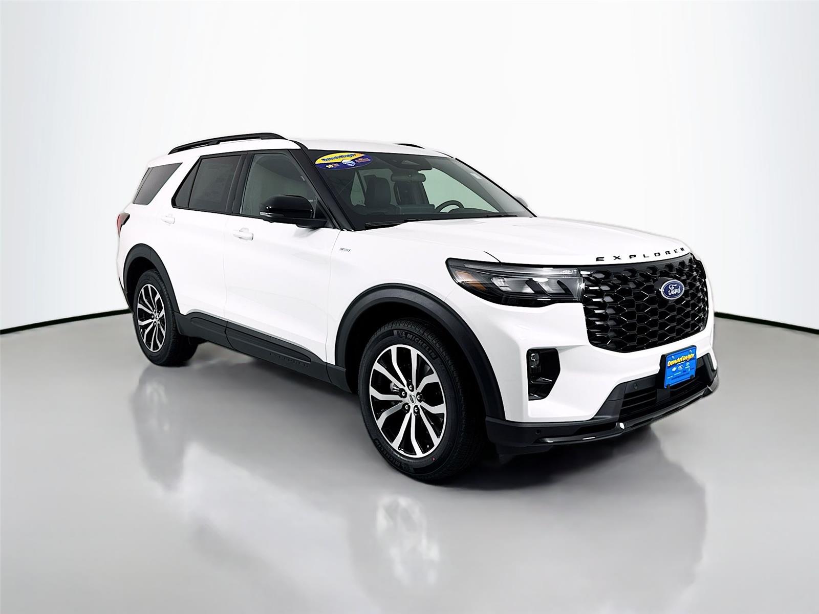 2026 Ford Explorer ST-LINE's photo