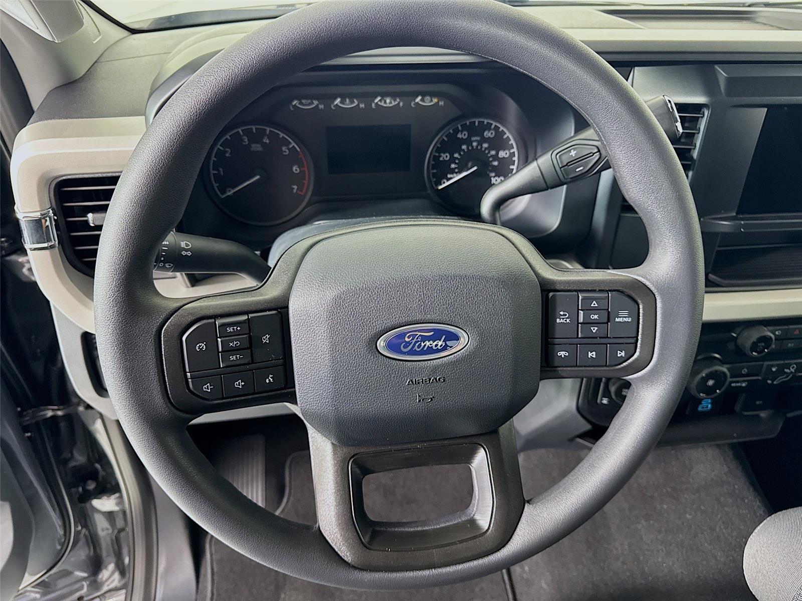2026 Ford F-350 Super Duty XL - Photo 12