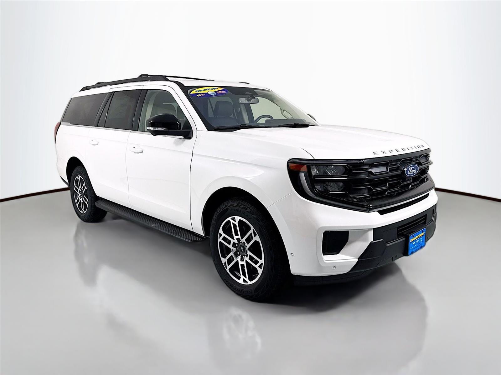 2025 Ford Expedition Active's photo