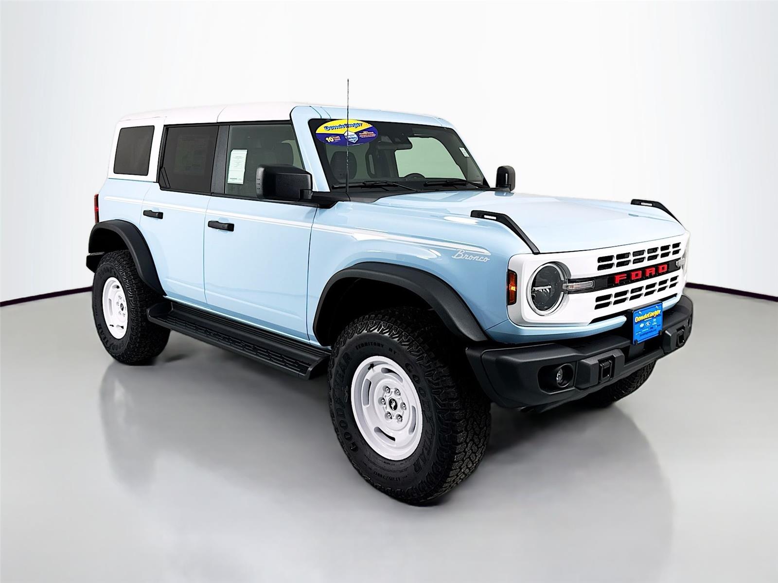 2025 Ford Bronco 4-Door Heritage Editon's photo