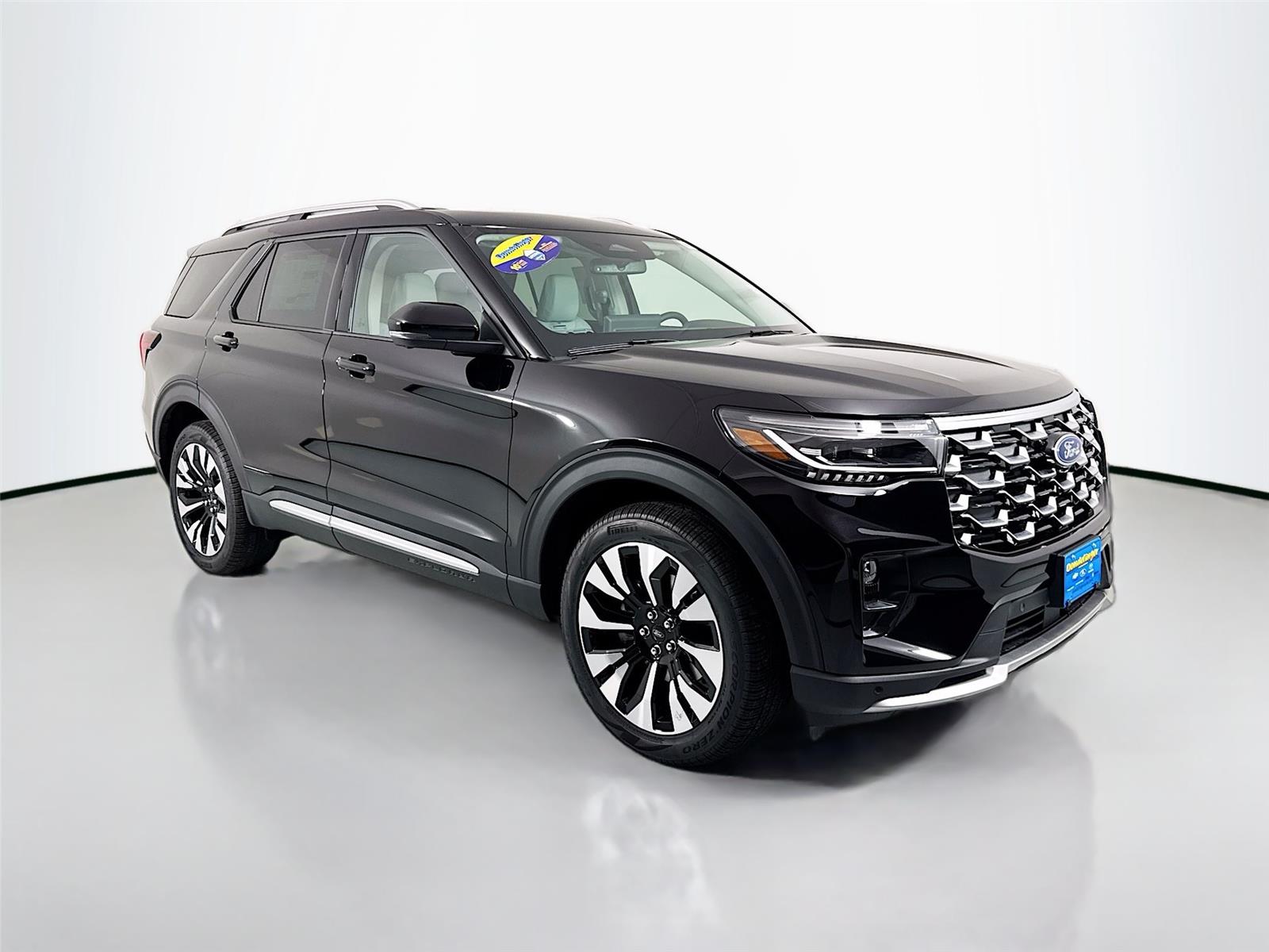 2026 Ford Explorer Platinum's photo