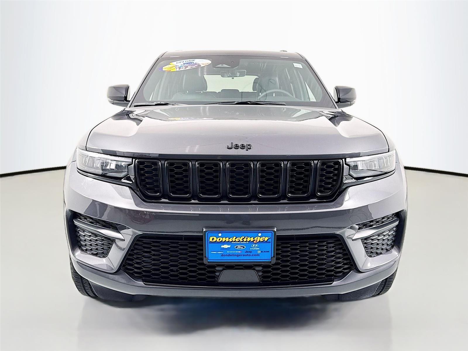 Used 2025 Jeep Grand Cherokee Altitude with VIN 1C4RJHAG1SC287932 for sale in Cohasset, Minnesota