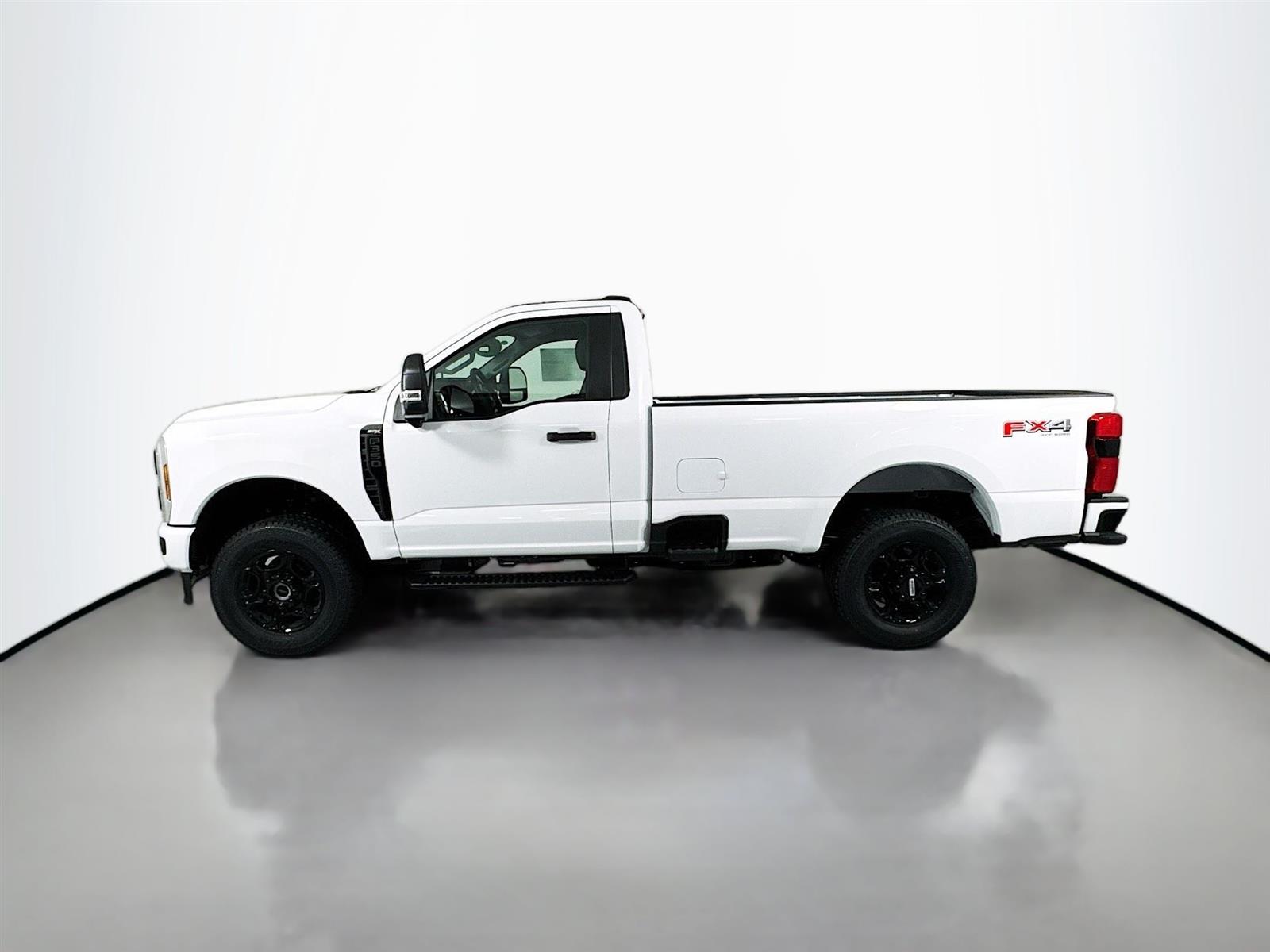 2025 Ford F-350 XL photo 4