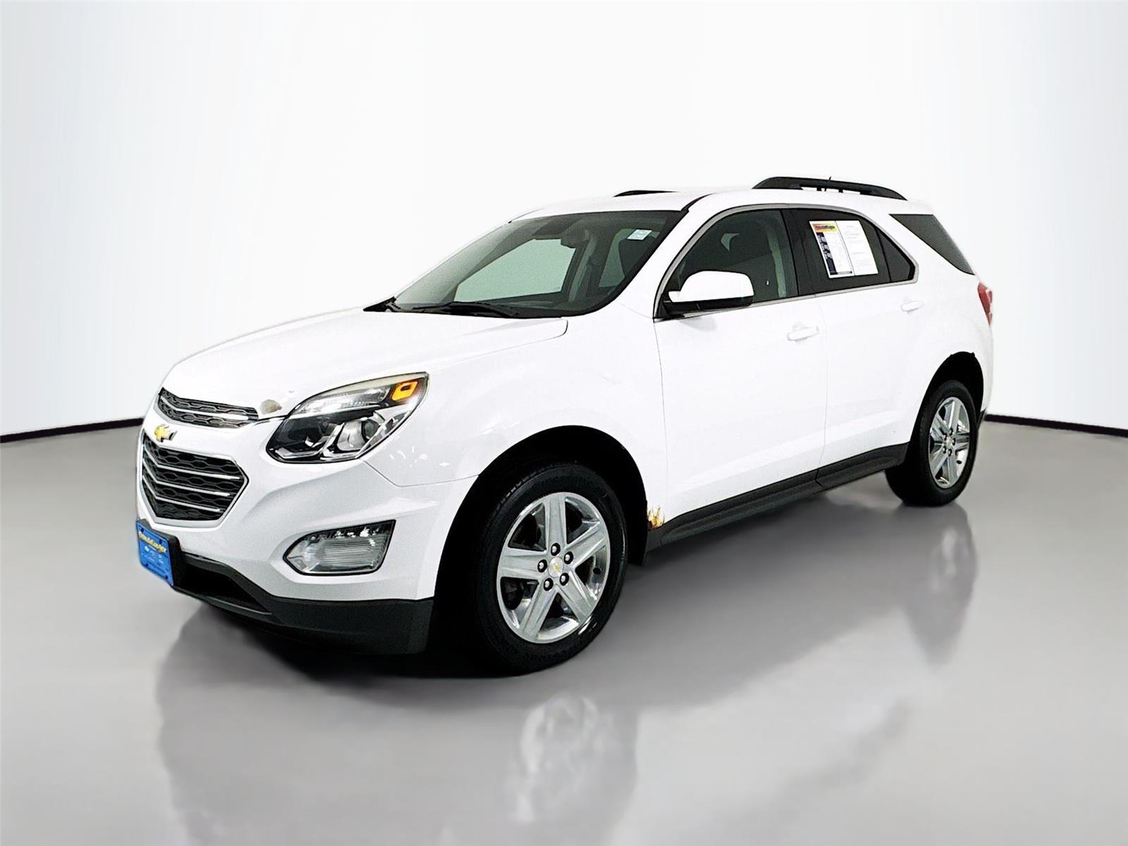 2016 Chevrolet Equinox LT photo 2