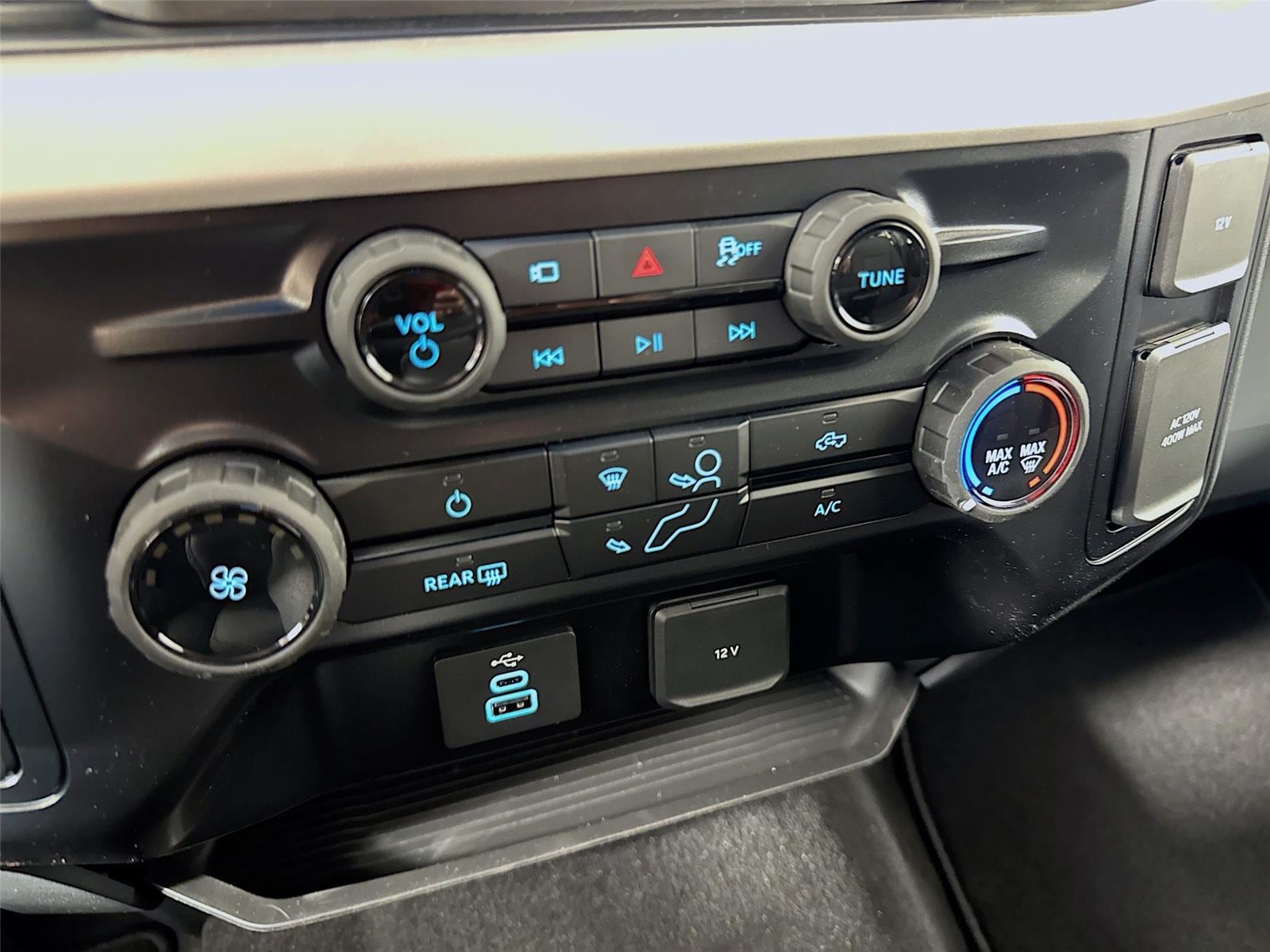 2026 Ford F-350 Super Duty XL - Photo 16