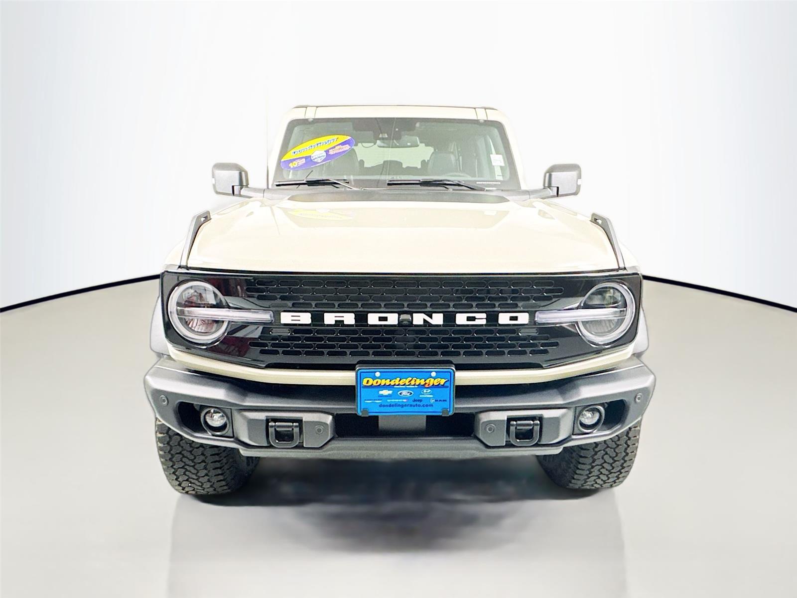 2025 Ford Bronco Badlands photo 2