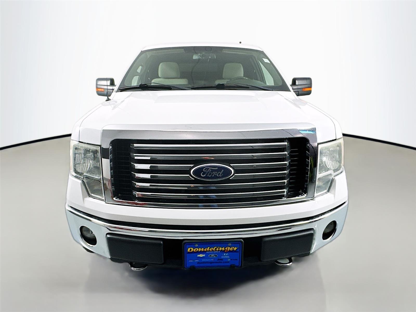 2010 Ford F-150 Lariat photo 2