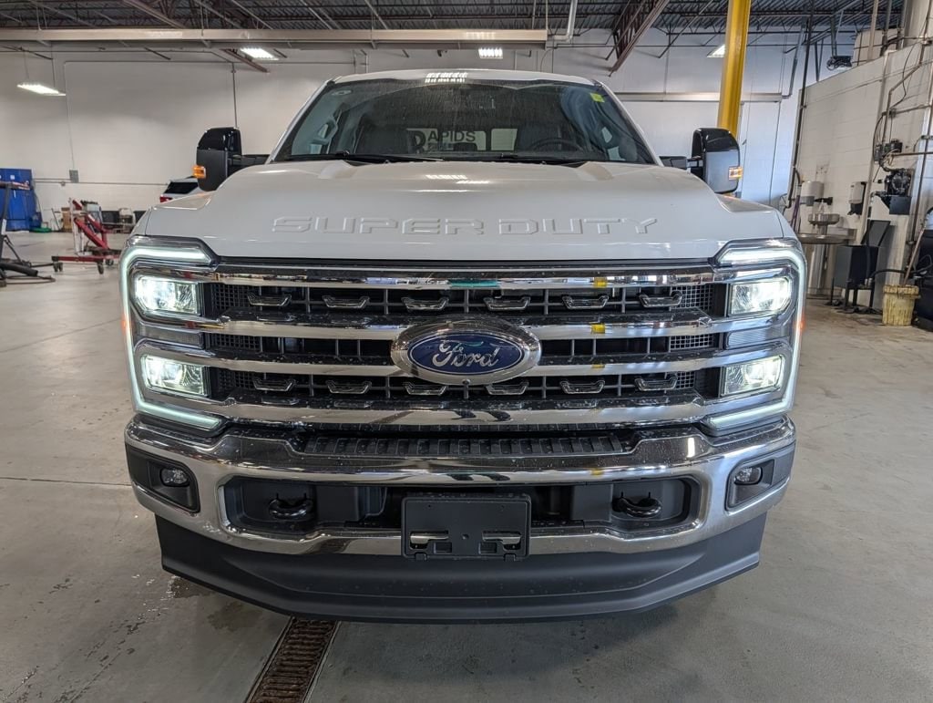 New 2026 Ford Super Duty F-350 SRW LARIAT LARIAT 4WD Crew Cab 6.75 Box