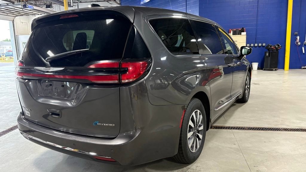 Used 2023 Chrysler Pacifica Hybrid Limited Hybrid Limited FWD